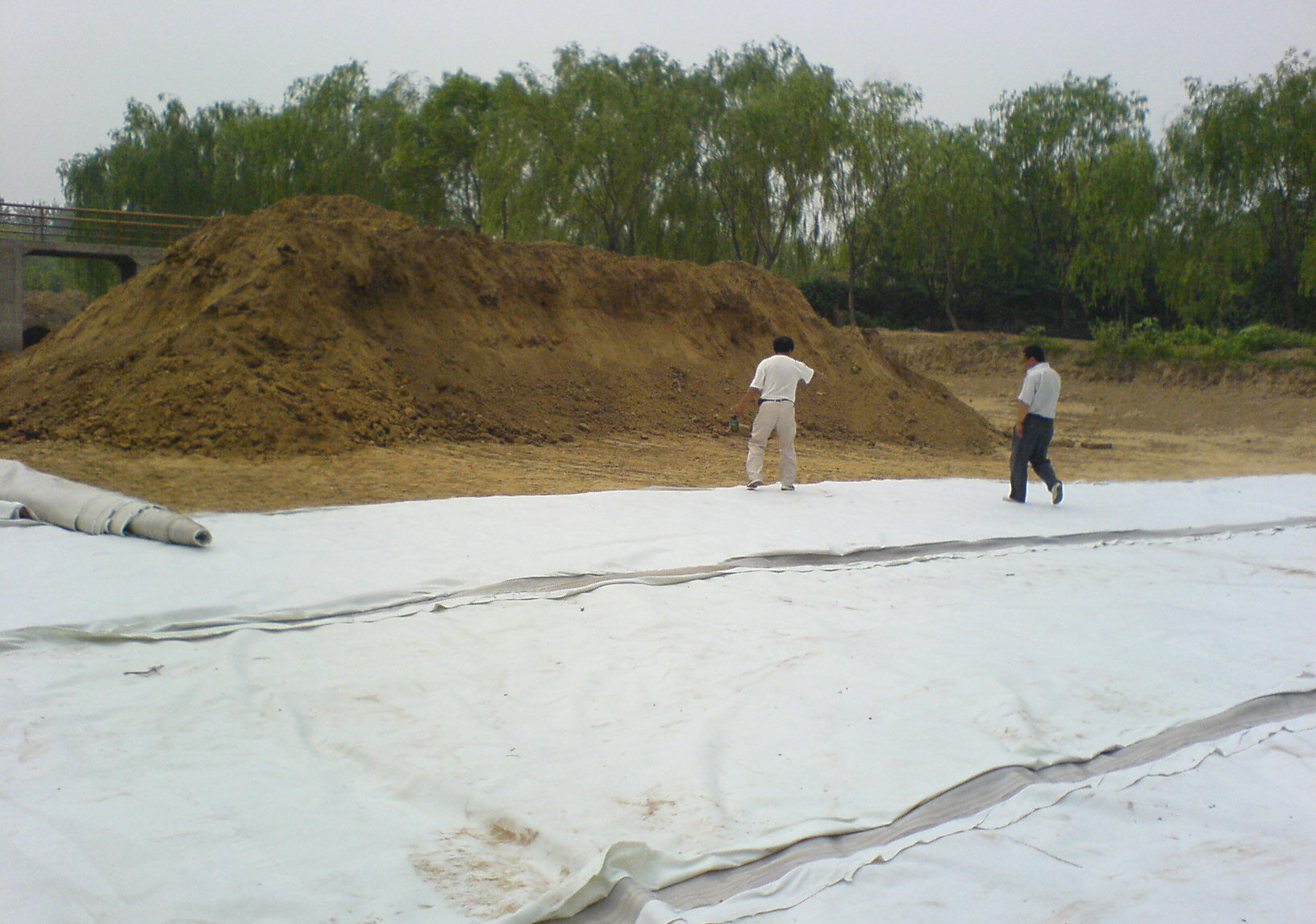 工程實驗如何模擬土工膜的受力狀態？